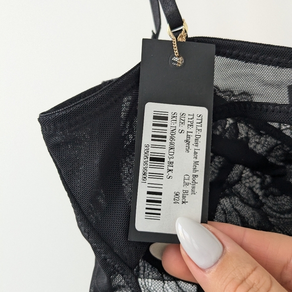 Meshki Daisy Lace Mesh Bodysuit - Picture 8 of 8